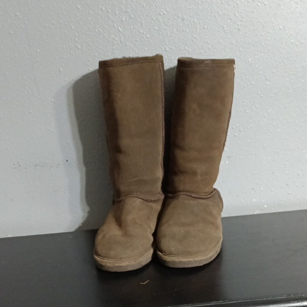 ❄️ 👟 Bearpaw Brown Boots Size 9W